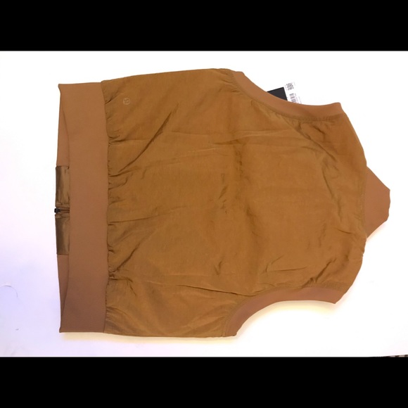 Lululemon Athletica Non Stop Bomber Vest - Picture 2 of 3